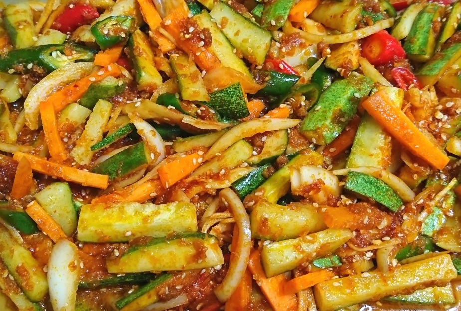 Iranian Pickled Vegetables